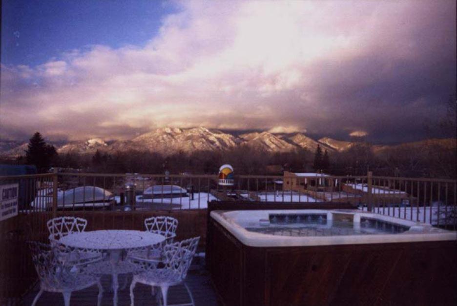 La Dona Luz Inn An Historic B&B Taos Exterior foto